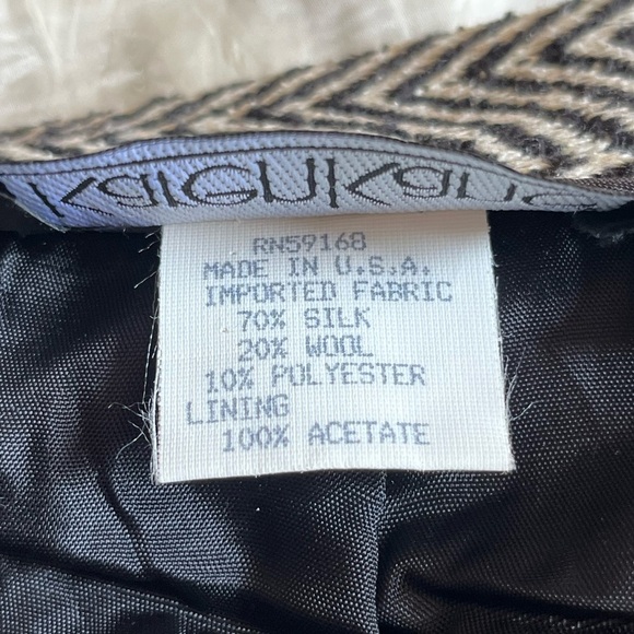 Karen Kane Vintage Silk and Wool Black and White Chevron Patterned Skirt - Picture 6 of 6